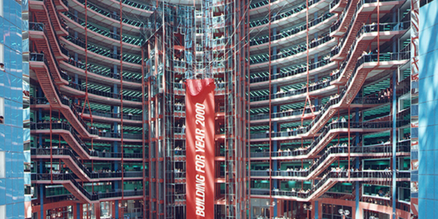 Helmut Jahn's James R. Thompson Center and the Aesthetics of Postmodern Citizenship